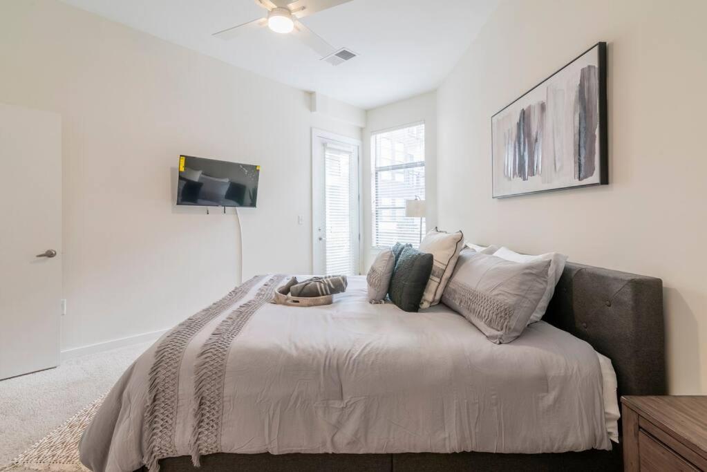 Charming Cozy Apartment With Wi-Fi & Free Parking Charlotte Dış mekan fotoğraf